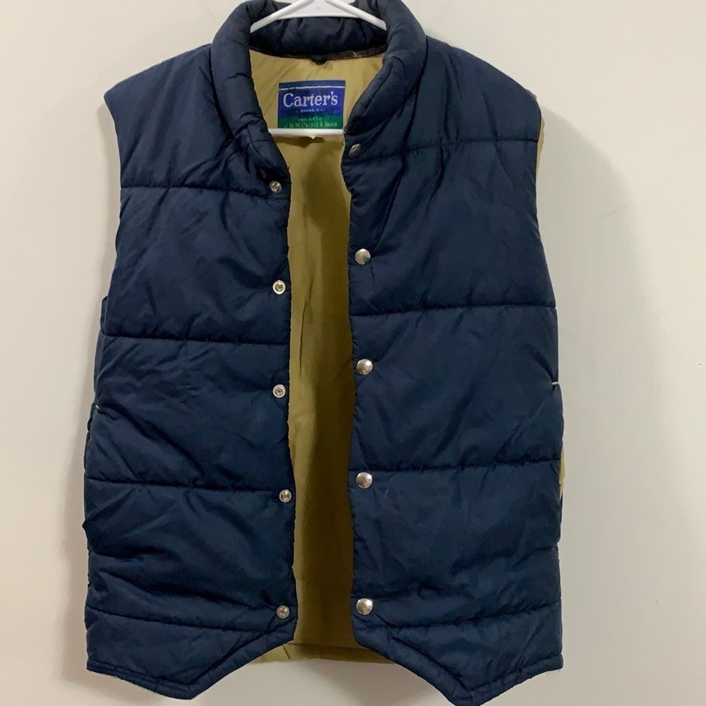 Women’s Carter’s Puff Vest Size small good cond